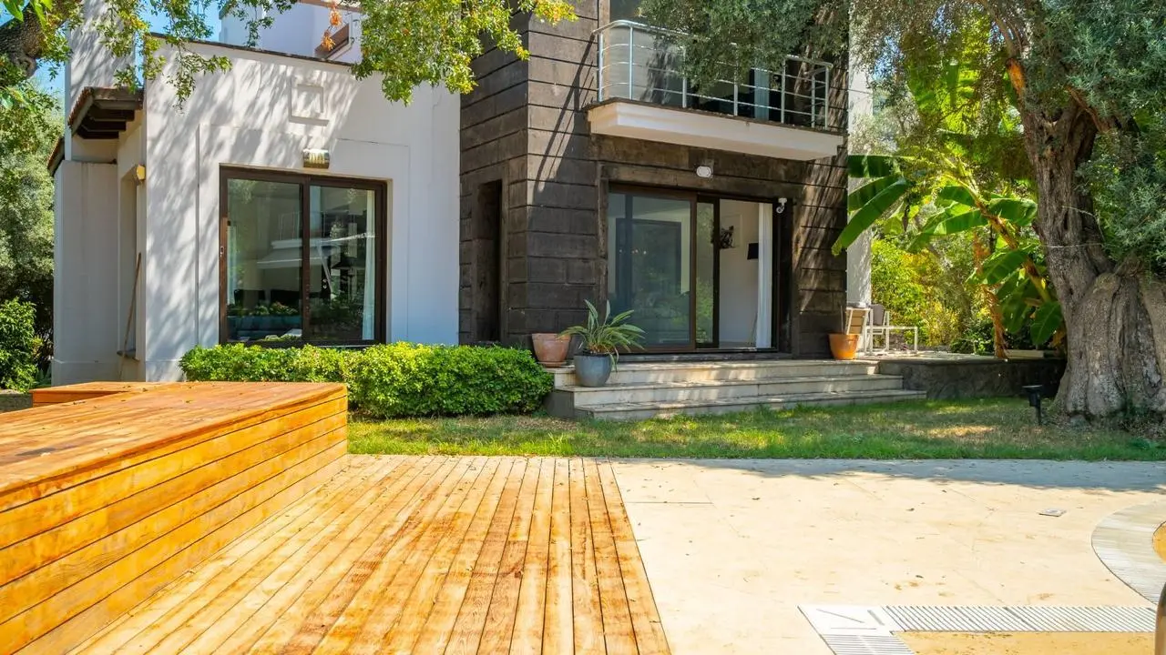 Home in Torba